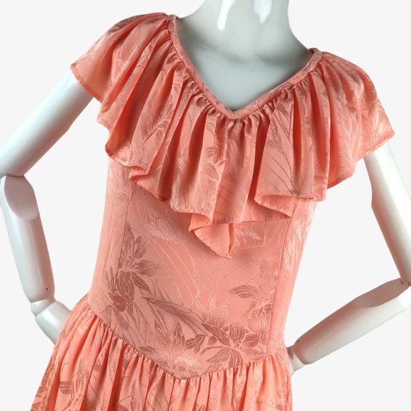 Vintage 1980s Shell Pink Tea Dress Floral Damask Ruffle Neckline Open Tie Back M - Picture 5 of 16